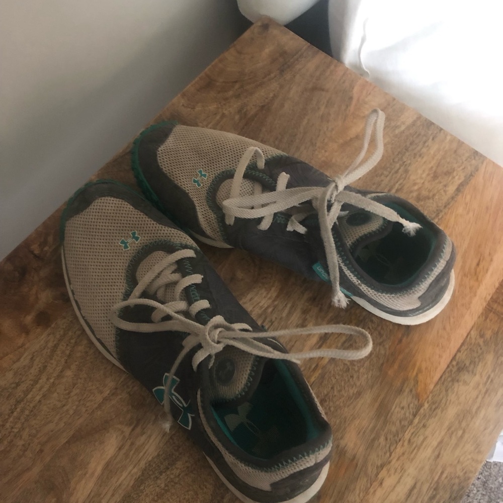 Under Amour Sneaker Size 8